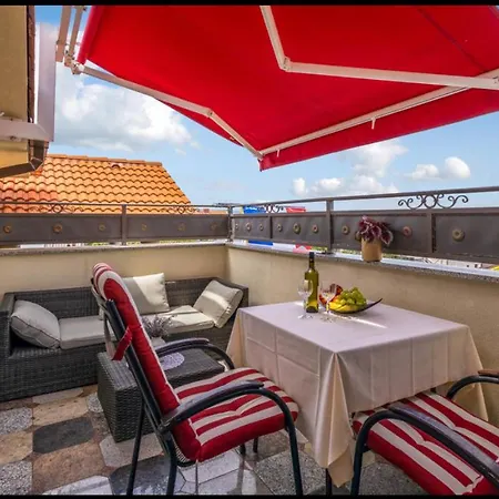 Ana S Panoramskim Pogledom Na 公寓 塞尔瑟