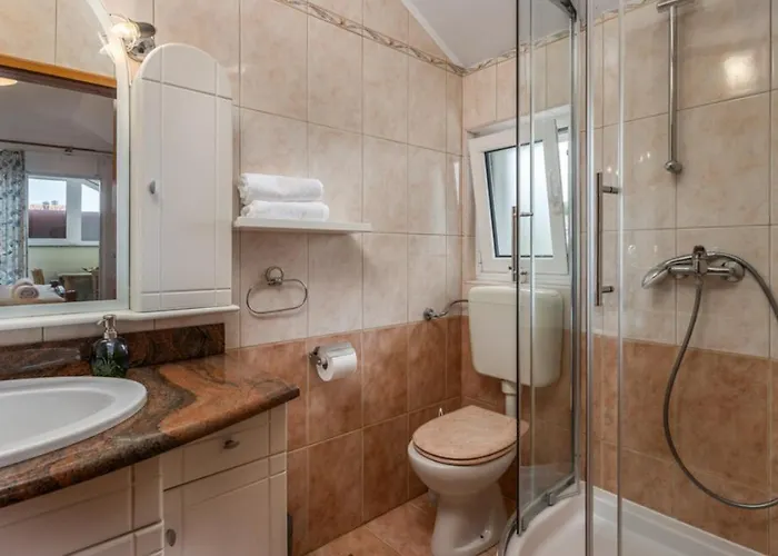 Appartement Ana S Panoramskim Pogledom Na *