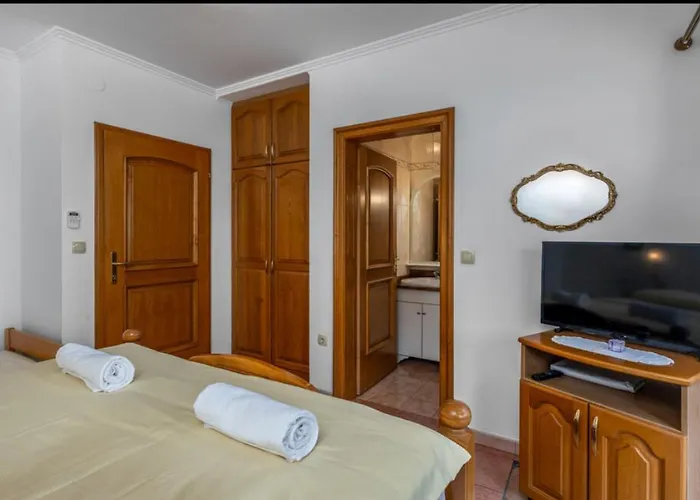 Appartement Ana S Panoramskim Pogledom Na *
