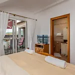 Ana S Panoramskim Pogledom Na * Selce